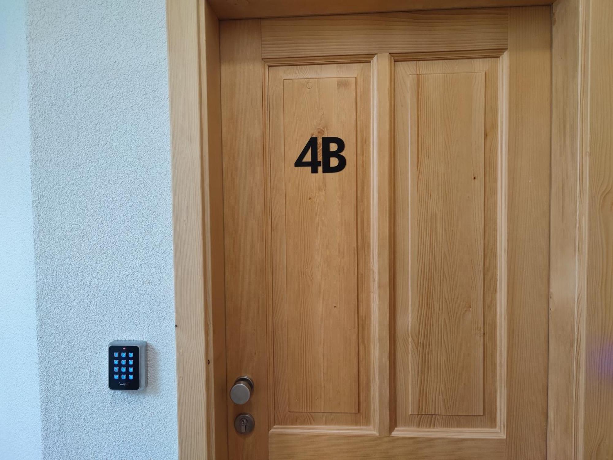 Slovenian House Mira Apartment *