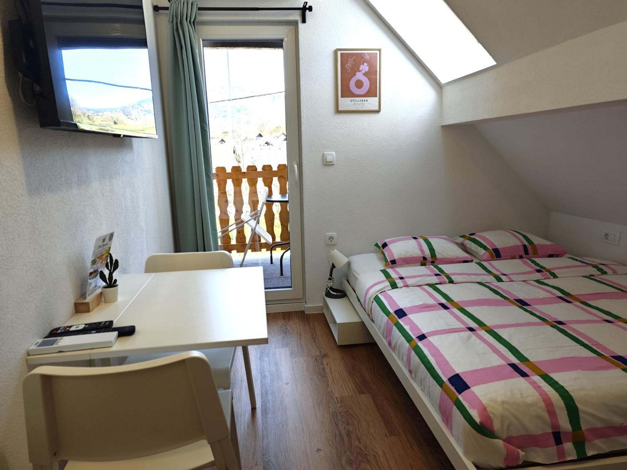 Slovenian House Mira Apartment